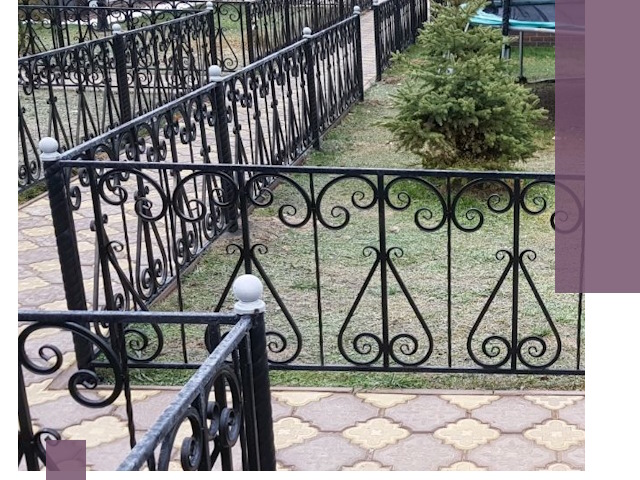 Кованые газонные ограждения под ключ в Черемхове